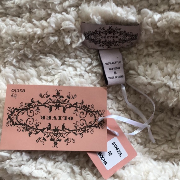 Oliver by escio Hoodie Vest - Picture 9 of 9